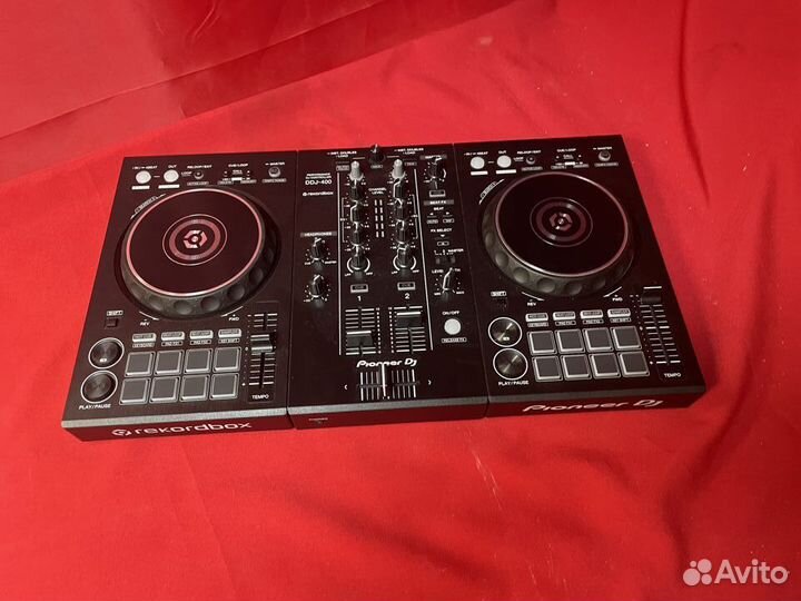 2-канальный DJ контроллер Pioneer DDJ-400