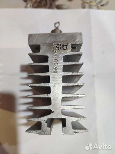 Диоды стабилитроны тиристоры транзисторы