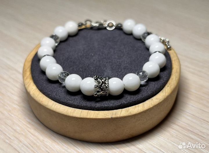 Браслет из белого агата и горного хрусталя