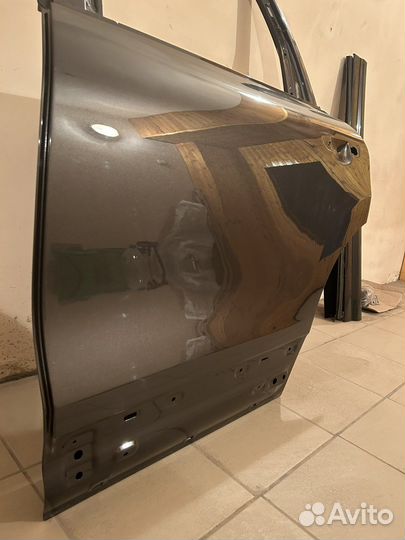 Задняя левая дверь Porsche Cayenne 958 e2