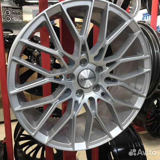 Диски R18 Vossen