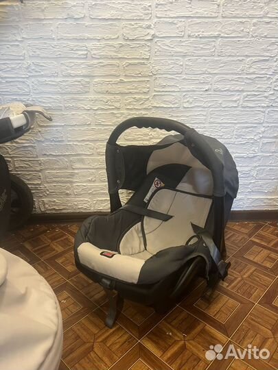 Детская коляска 3в 1