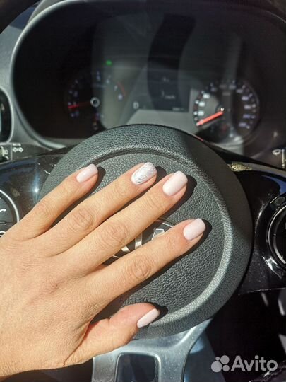 Маникюр, наращивание, коррекция