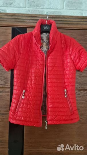 Безрукавка для девочки