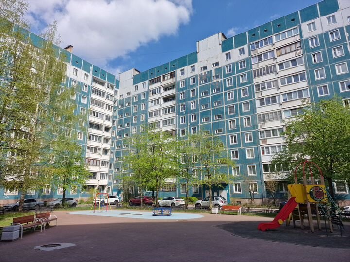 2-к. квартира, 46,3 м², 1/10 эт.