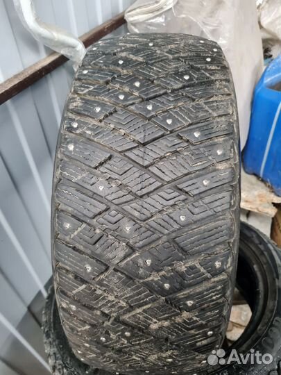 Goodyear UltraGrip Arctic 2 225/50 R17 98