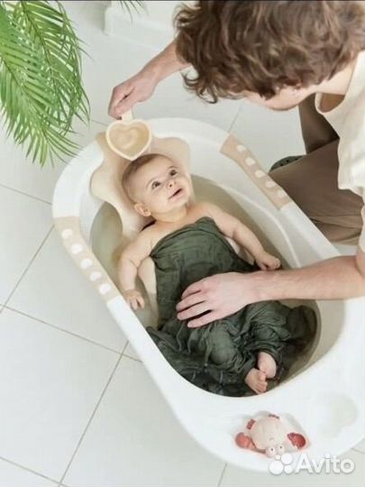 Детская ванночка Happy Baby с анатомической горкой