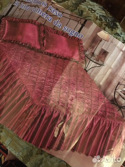 Покрывало новое с новолачками, простыня и