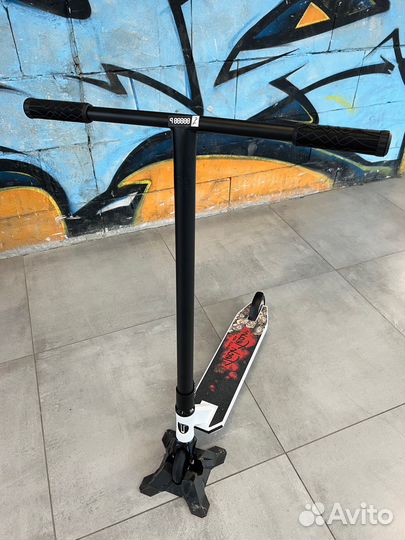 Трюковой самокат TT Duker 404