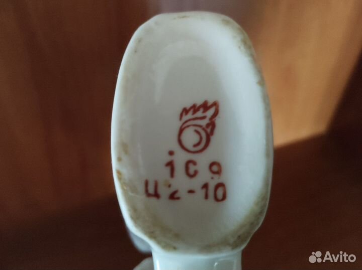 Бюветница,поилка для минеральной воды