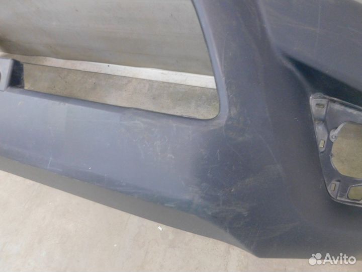 Бампер передний Toyota Hilux Pick Up