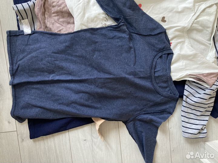 Отдам бесплатно женские вещи пакетом 44 - 48