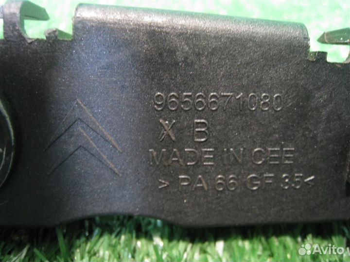 Кронштейн бампера переднего левый Citroen C4 Gran