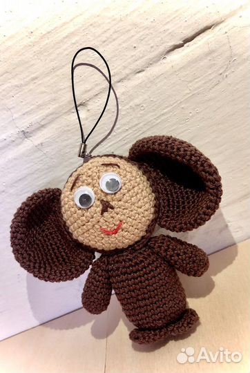 Вязаный чебурашка игрушка