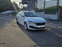 Skoda Rapid 1.6 AT, 2021, 107 900 км, с пробегом, цена 1 527 000 руб.