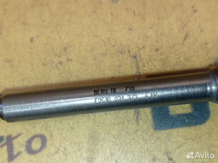 Свеча накаливания 2.0 TDI Volkswagen Passat B7 365