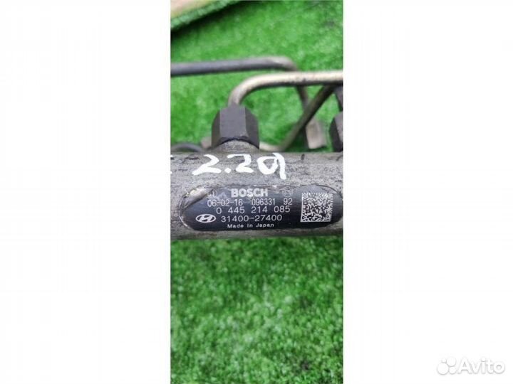 Топливная рампа Hyundai Santa Fe 2 2.2 2008