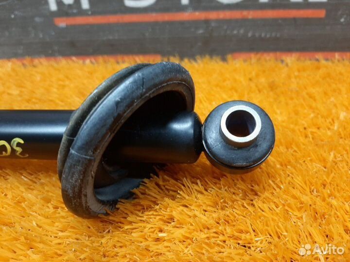 Ограничитель двери задний левый Mercedes-Benz