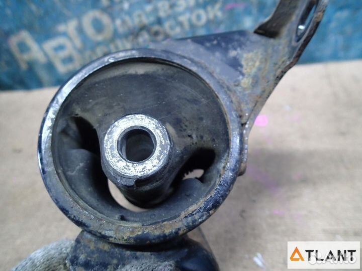 Подушка двигателя правый honda stream