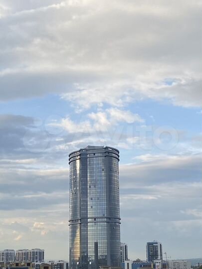 2-к. квартира, 65 м², 13/16 эт.