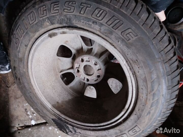 Bridgestone Dueler A/T 215/70 R16