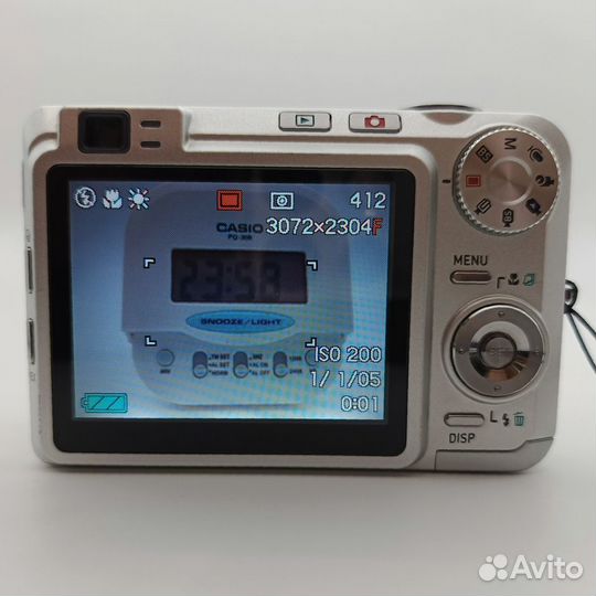 Цифровой фотоаппарат Casio Exilim EX-Z750