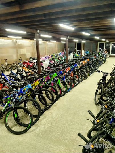 Велосипеды очень огромный выбор в одном месте