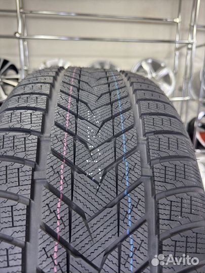 Arivo Winmaster ProX ARW5 275/40 R22 и 315/35 R22 111H