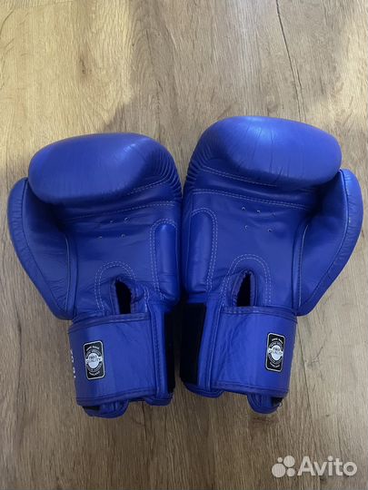 Боксерские перчатки Twins 16 oz оригинал