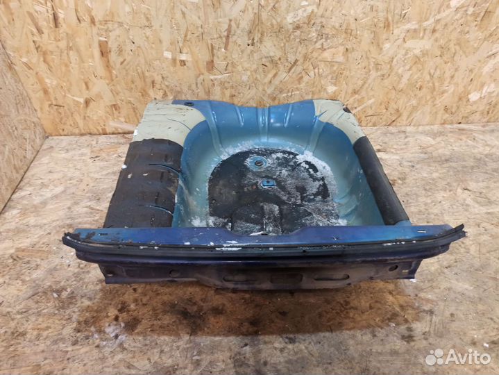 Ниша запасного колеса Chevrolet Lacetti седан