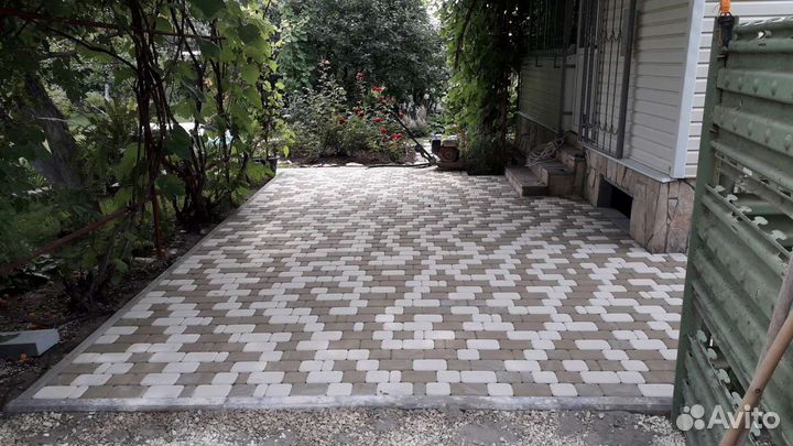Укладка тротуарной плитки