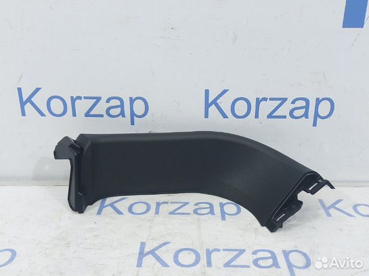Обшивка крышки багажника правая Exeed Vx M36T 2022