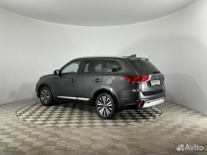 Mitsubishi Outlander 2.0 CVT, 2019, 225 975 км