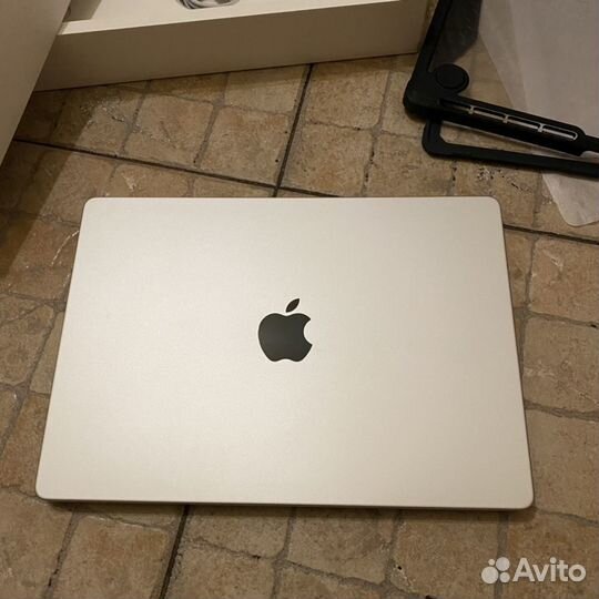 Macbook Pro 14 2023 M3 8gb 512gb Идеал, гарантия