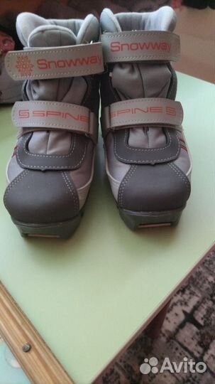 Лыжные ботинки