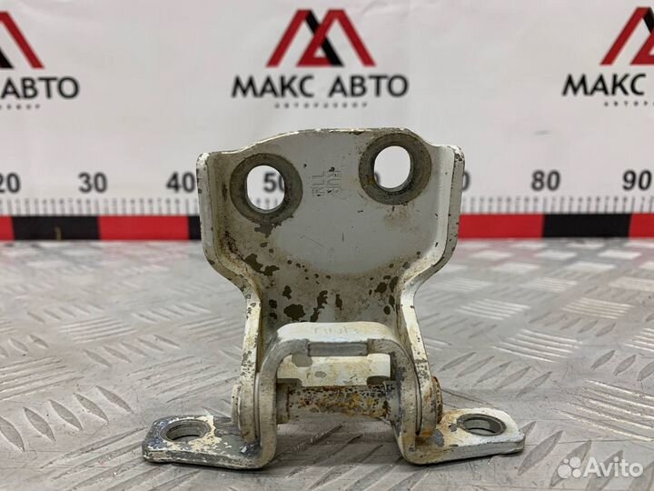 Б/У петля двери задний правый Daewoo Matiz klya