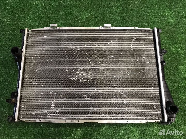 Радиатор BMW E38 E39