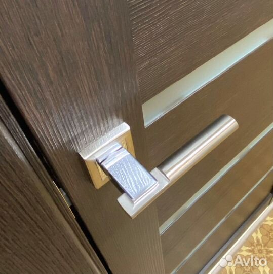 Дверь межкомнатная распашная