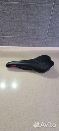 Седло для велосипеда кожаное