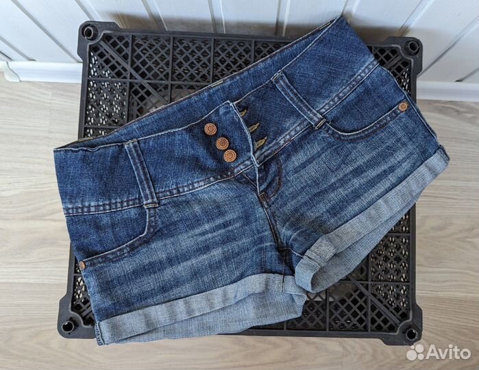 Шорты и юбки