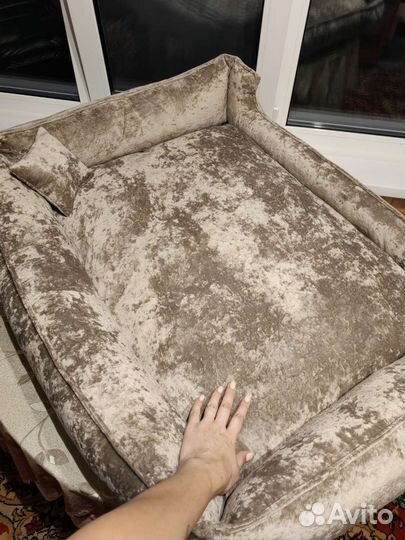 Лежанка для кошек и собак