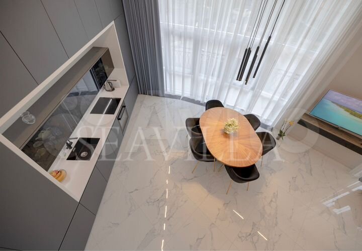 2-к. квартира, 83 м², 1/7 эт.