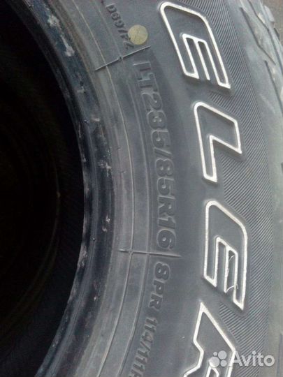 Bridgestone Dueler A/T 235/85 R16
