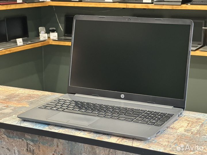 Быстрый HP i3-1005G1/ Full HD/ 8-GB/ SSD