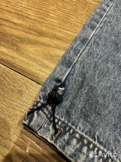 Джинсы