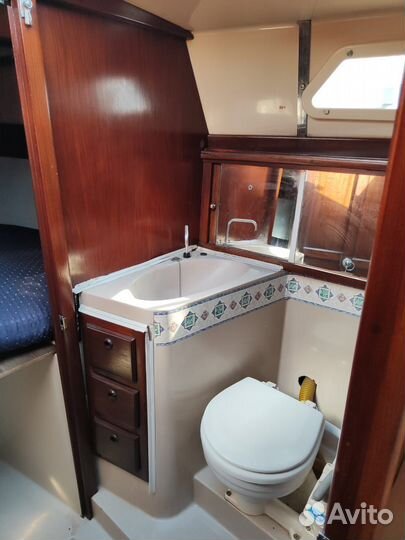 Парусная яхта