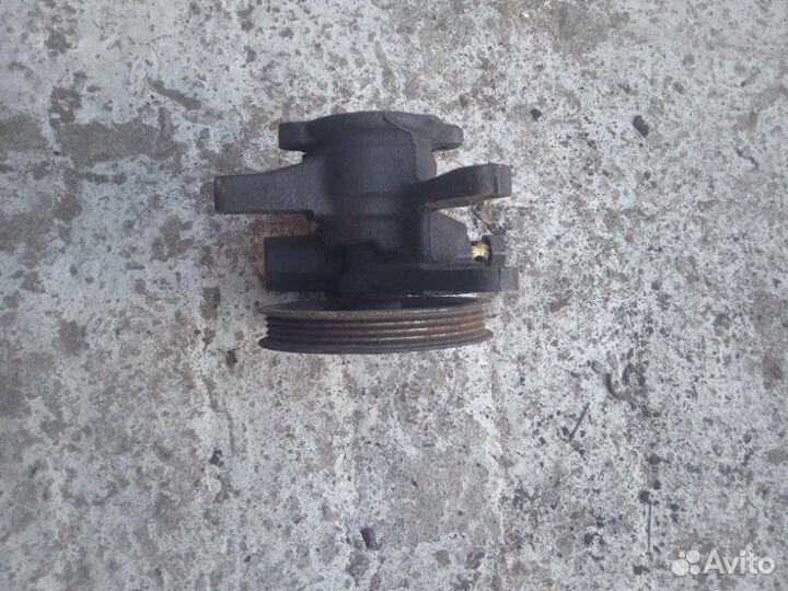 Насос гидроусилителя руля Toyota Corsa