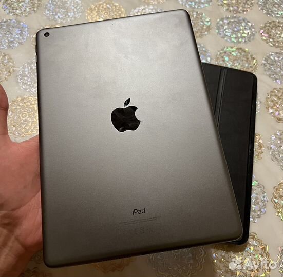 iPad 2021 9th - идеал + чехол