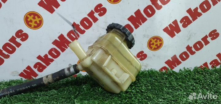 Бачок гидроусилителя руля Toyota Avensis AZT250W