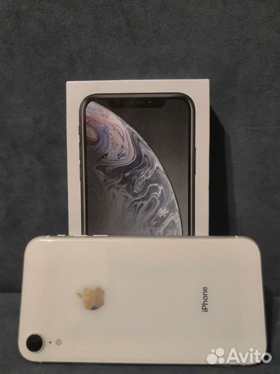 Телефон iPhone хр